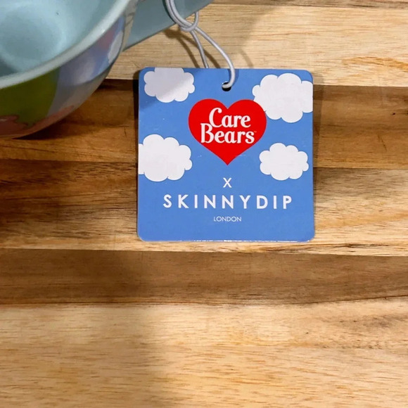 Colorful Care Bear Mug made by SkinnyDip London. Designer. Brand New with Tags🌈 - Picture 12 of 12